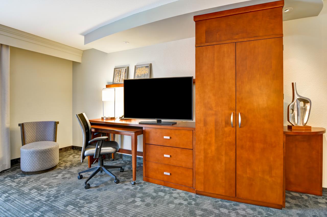 Courtyard Wichita At Old Town - thumb 26