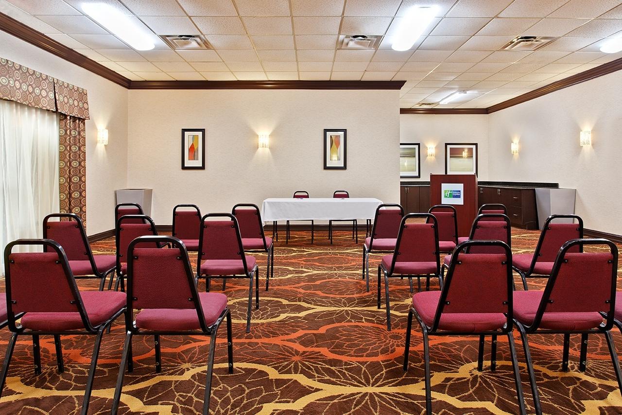 Holiday Inn Express Hotel Fort Campbell-Oak Grove - thumb 24