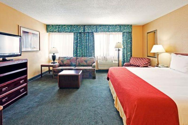 Holiday Inn Express Hotel Fort Campbell-Oak Grove - thumb 21