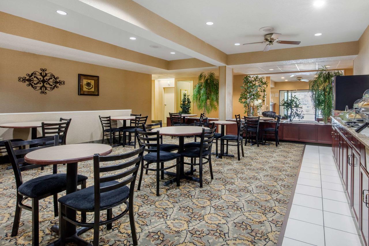 Quality Inn & Suites Benton - Draffenville - thumb 18