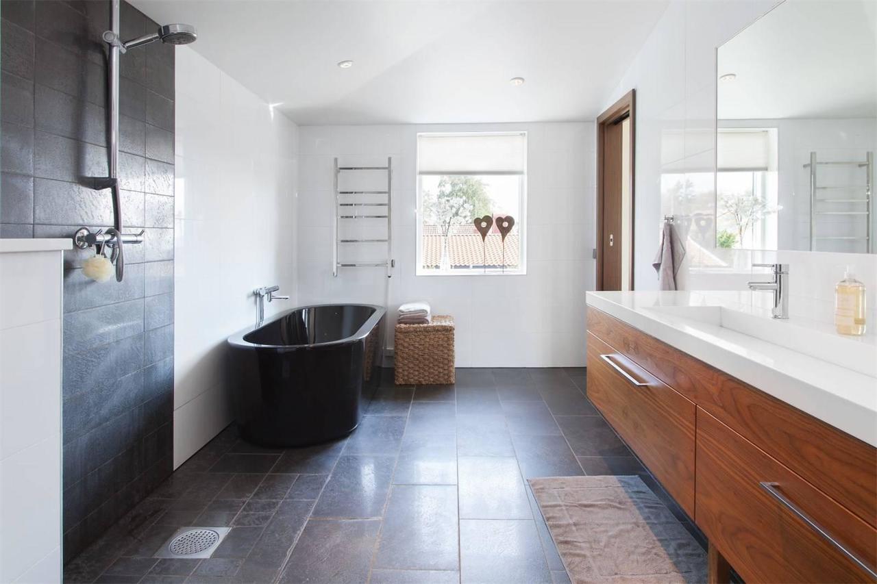 Mac Mansion - thumb 2