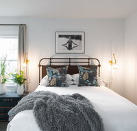 Coonamessett Inn - Accommodation Seattle