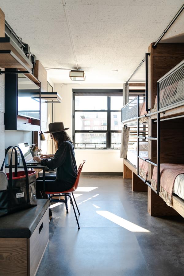 The Revolution Hotel - thumb 24