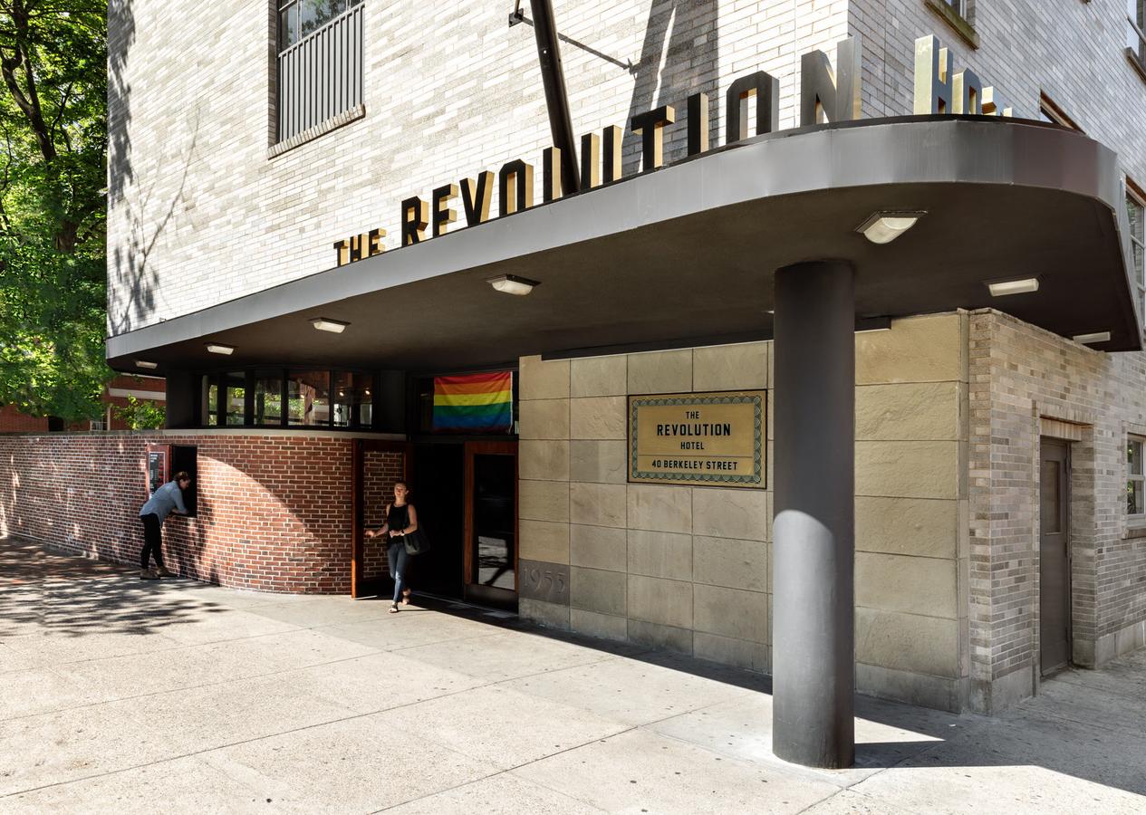 The Revolution Hotel - thumb 2