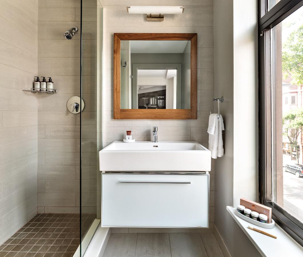 The Revolution Hotel - thumb 13