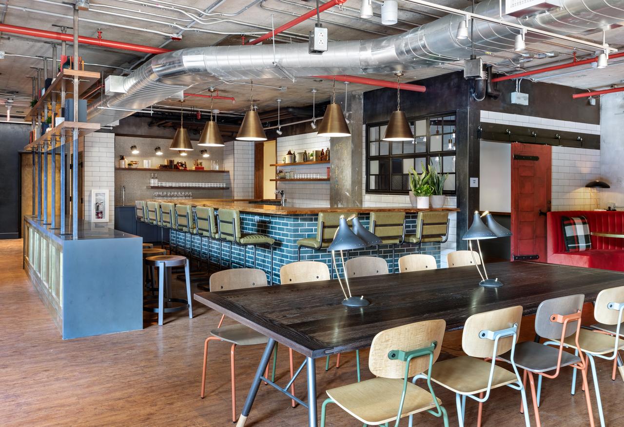 The Revolution Hotel - thumb 36