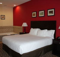 Holiday Inn Express Niles - Accommodation Seattle