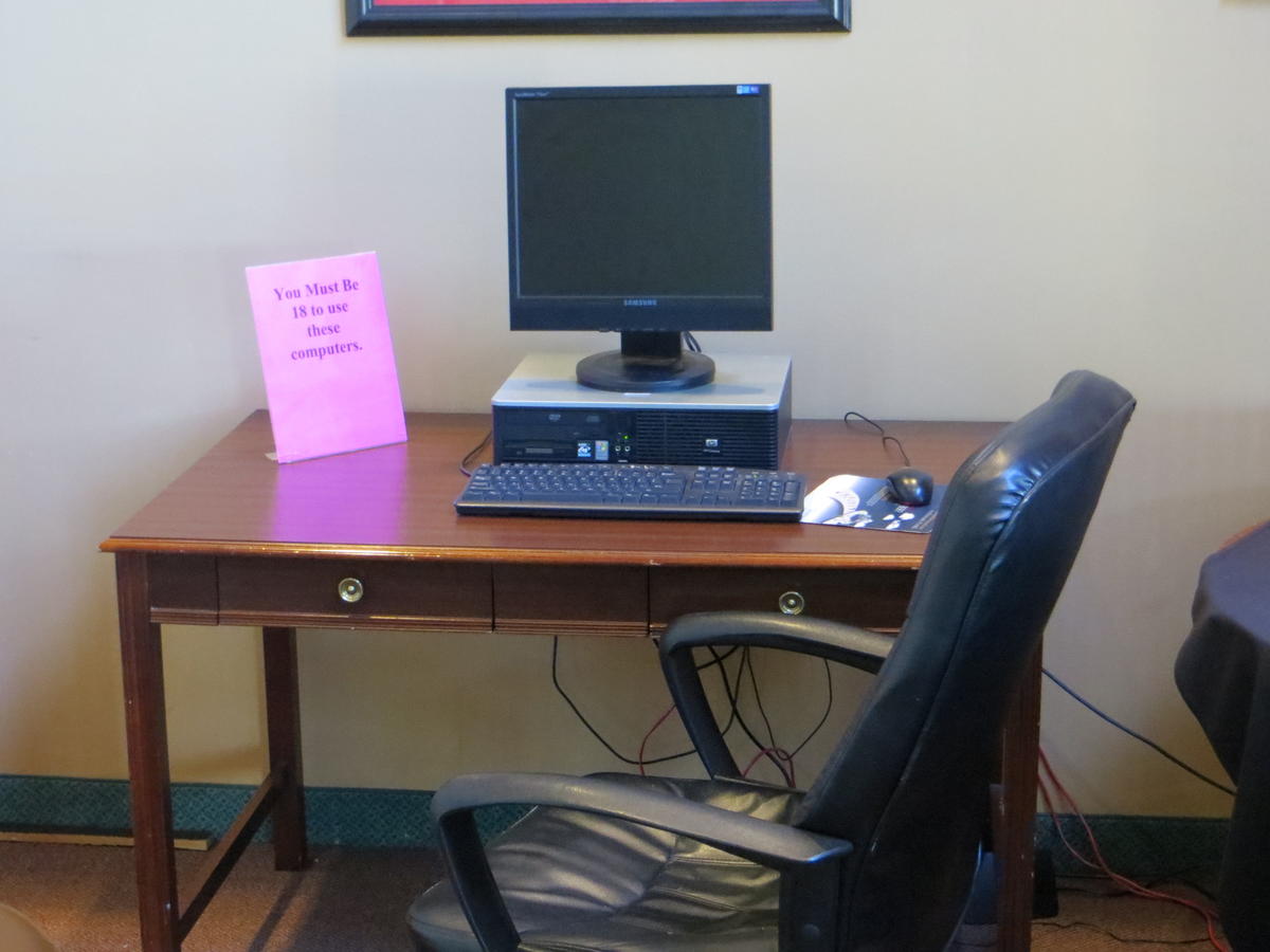 Ramada By Wyndham Lansing Hotel & Conference Center - thumb 29