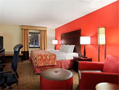 Ramada By Wyndham Lansing Hotel & Conference Center - thumb 18