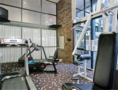 Ramada By Wyndham Lansing Hotel & Conference Center - thumb 20