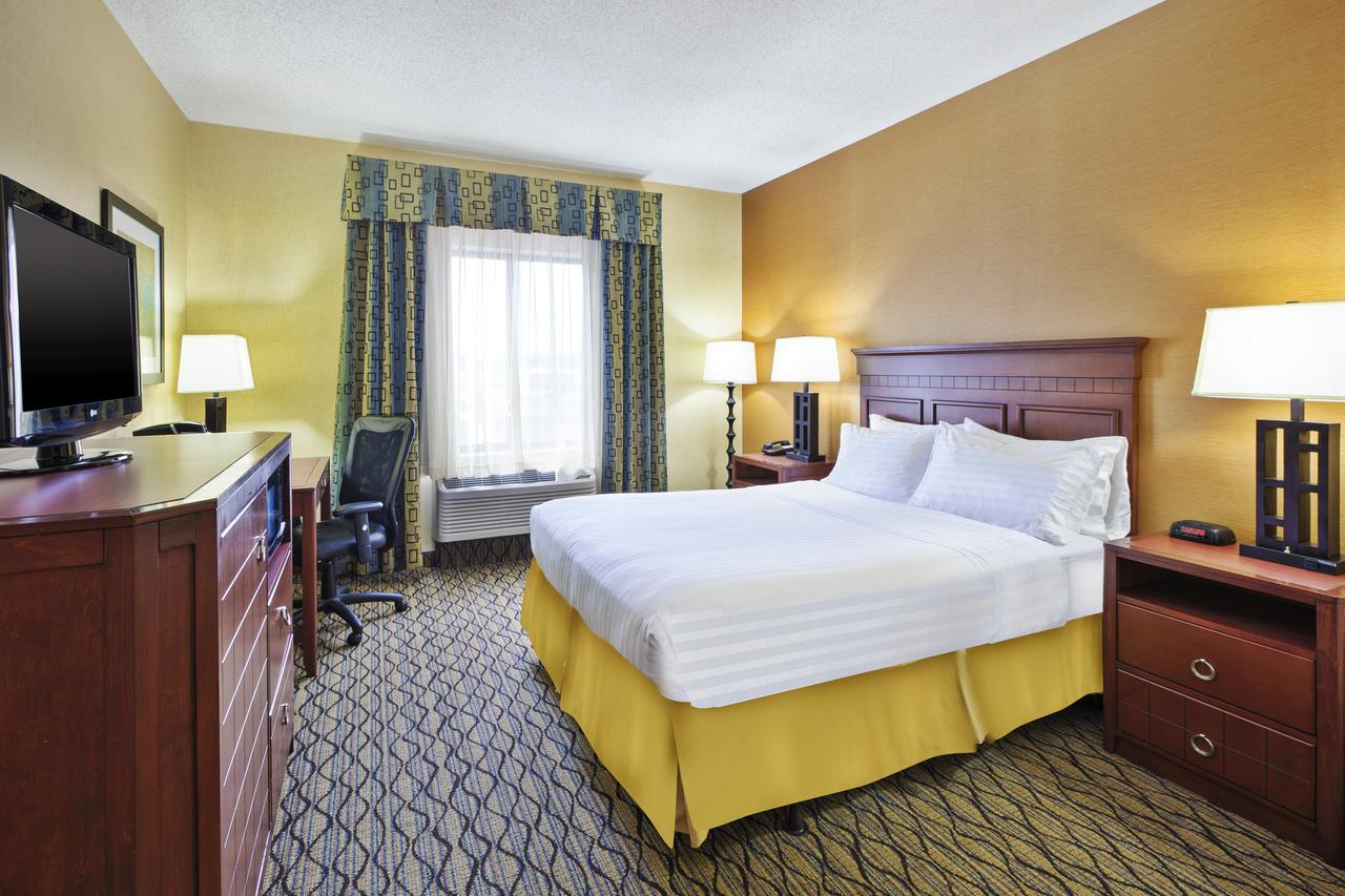 Holiday Inn Express Hotel & Suites - Belleville Area - thumb 20