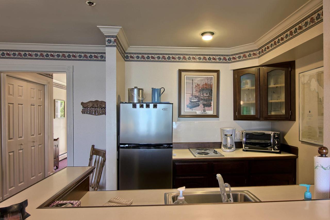 111 Water Street Inn - thumb 16