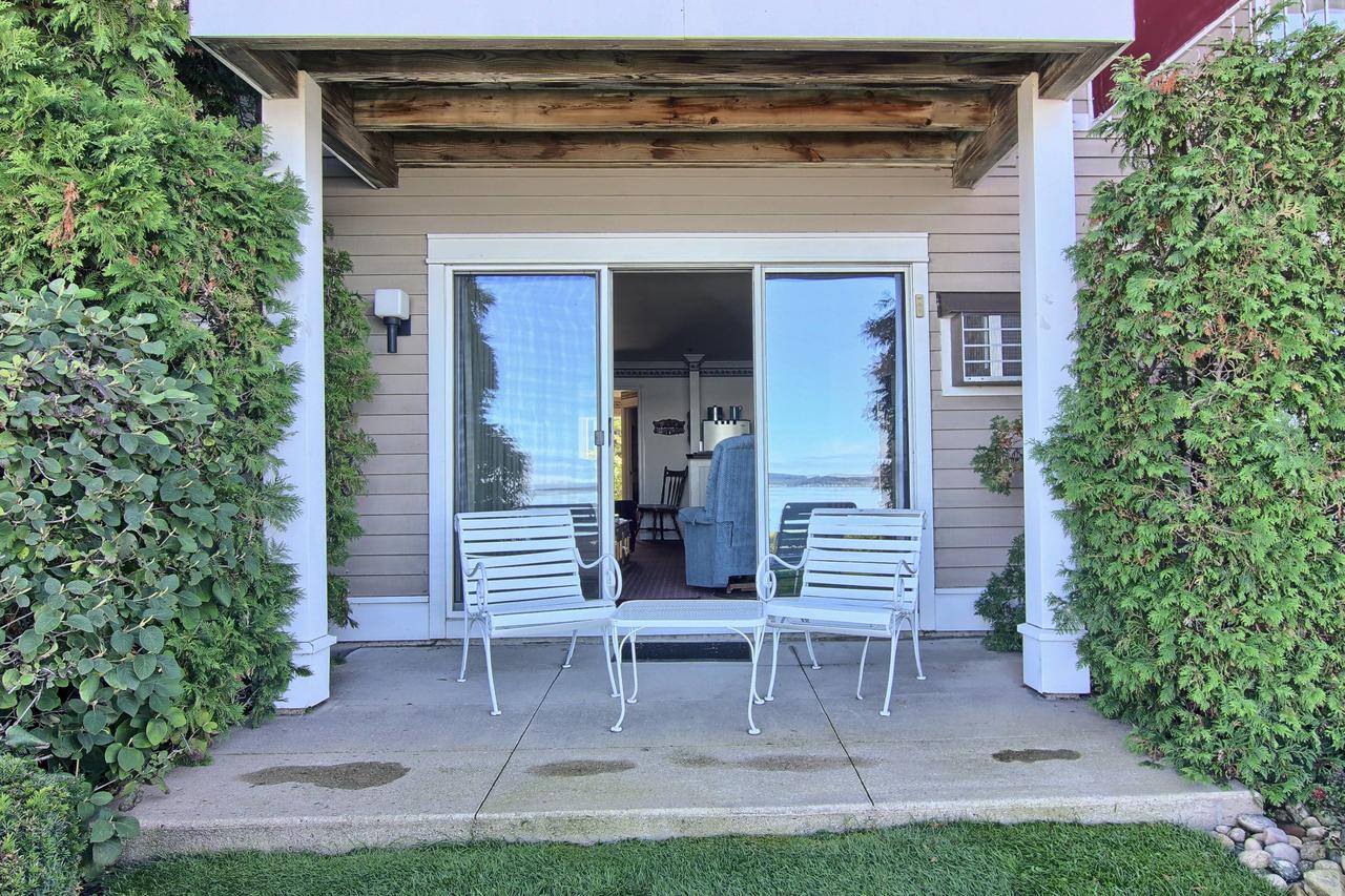 111 Water Street Inn - thumb 12