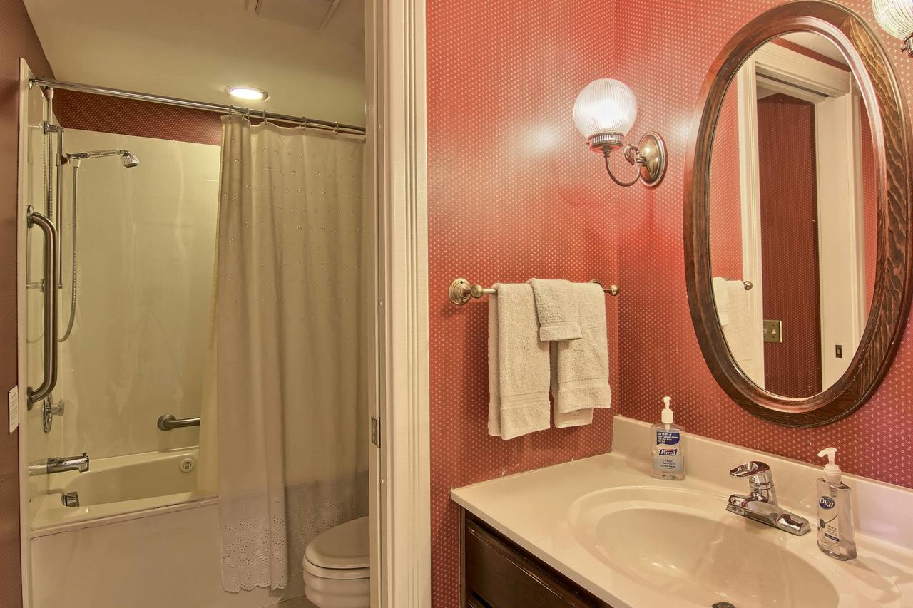 109 Water Street Inn - thumb 14