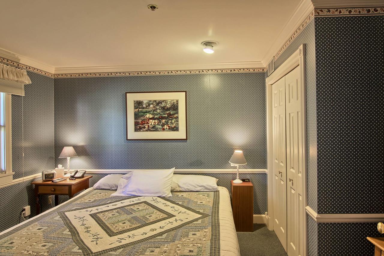 109 Water Street Inn - thumb 4