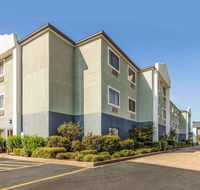 Quality Inn and Suites Jackson Int'l Airport - Accommodation Seattle