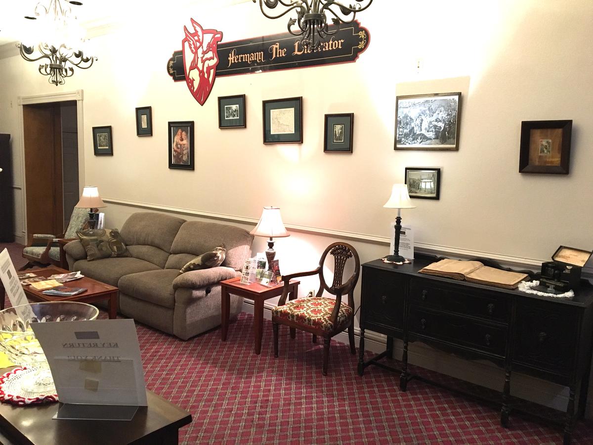 Hermann Crown Suites - thumb 13