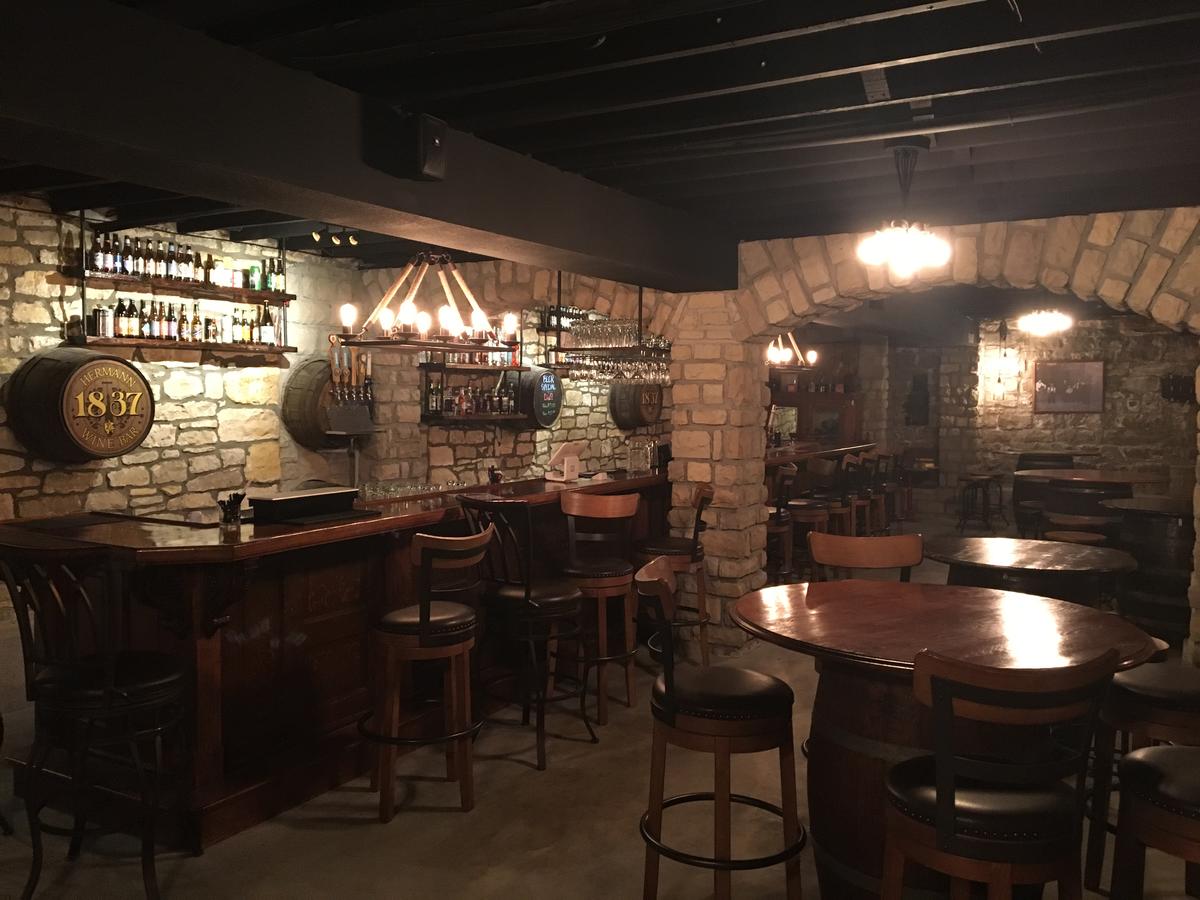 Hermann Crown Suites - thumb 7