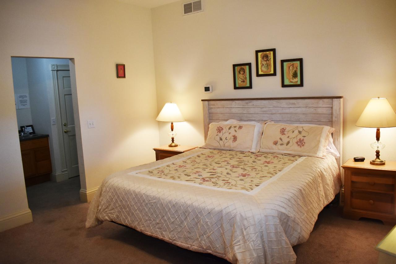 Hermann Crown Suites - thumb 17