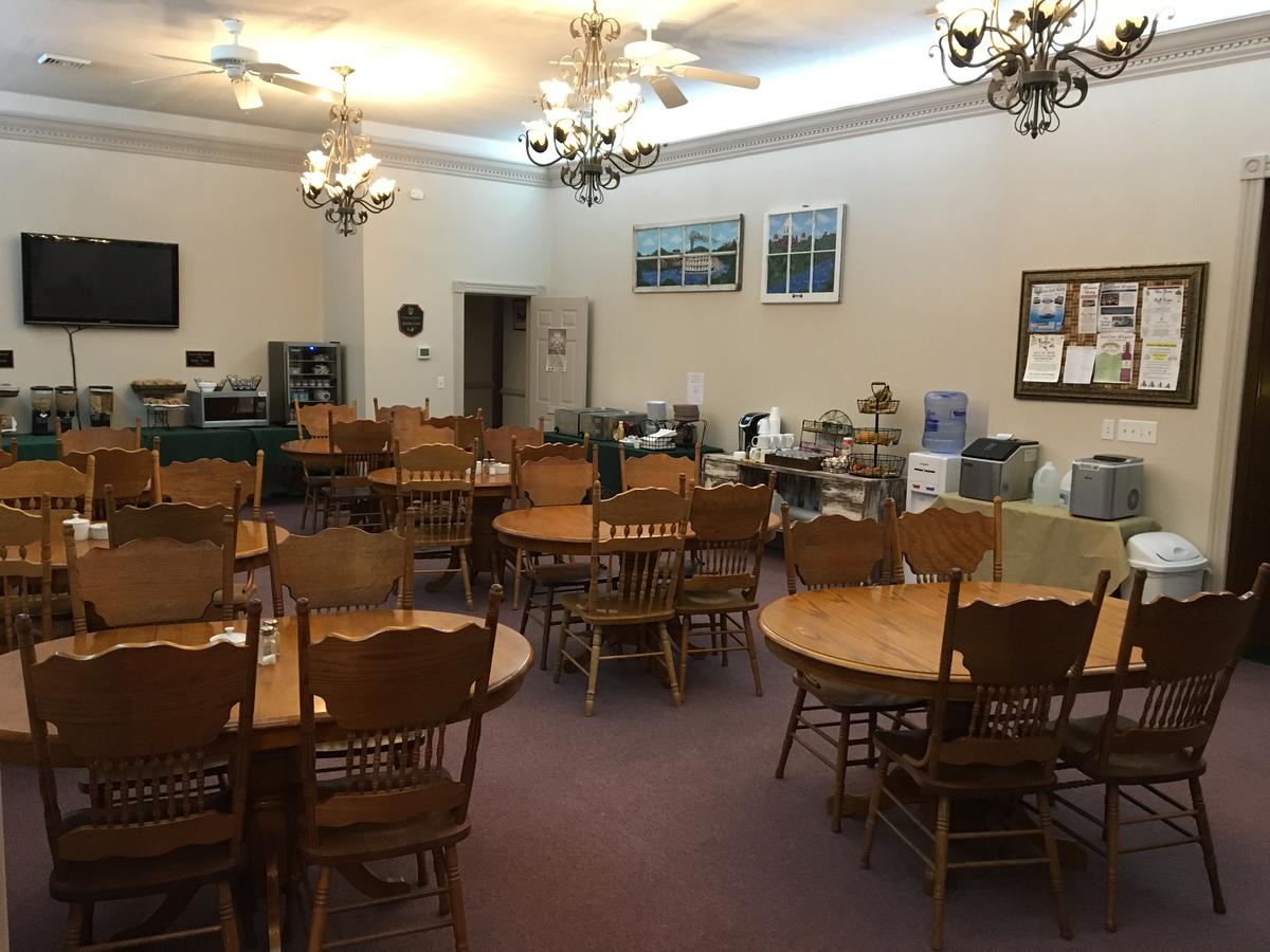 Hermann Crown Suites - thumb 10