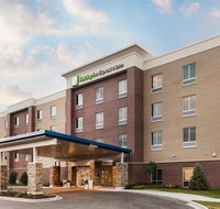 Holiday Inn Express  Suites St. Louis - Chesterfield - Accommodation Seattle