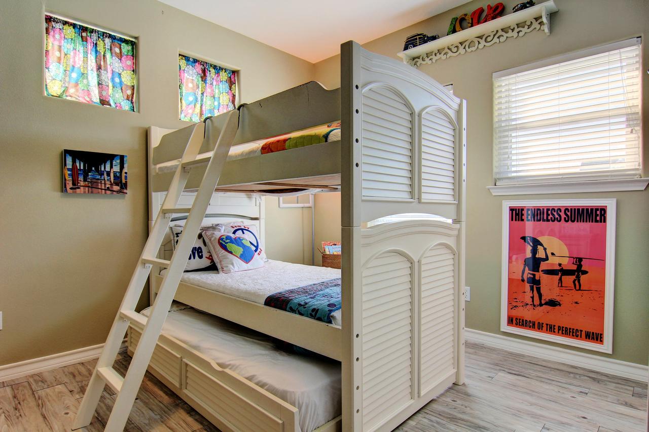 745PP-The View - thumb 24