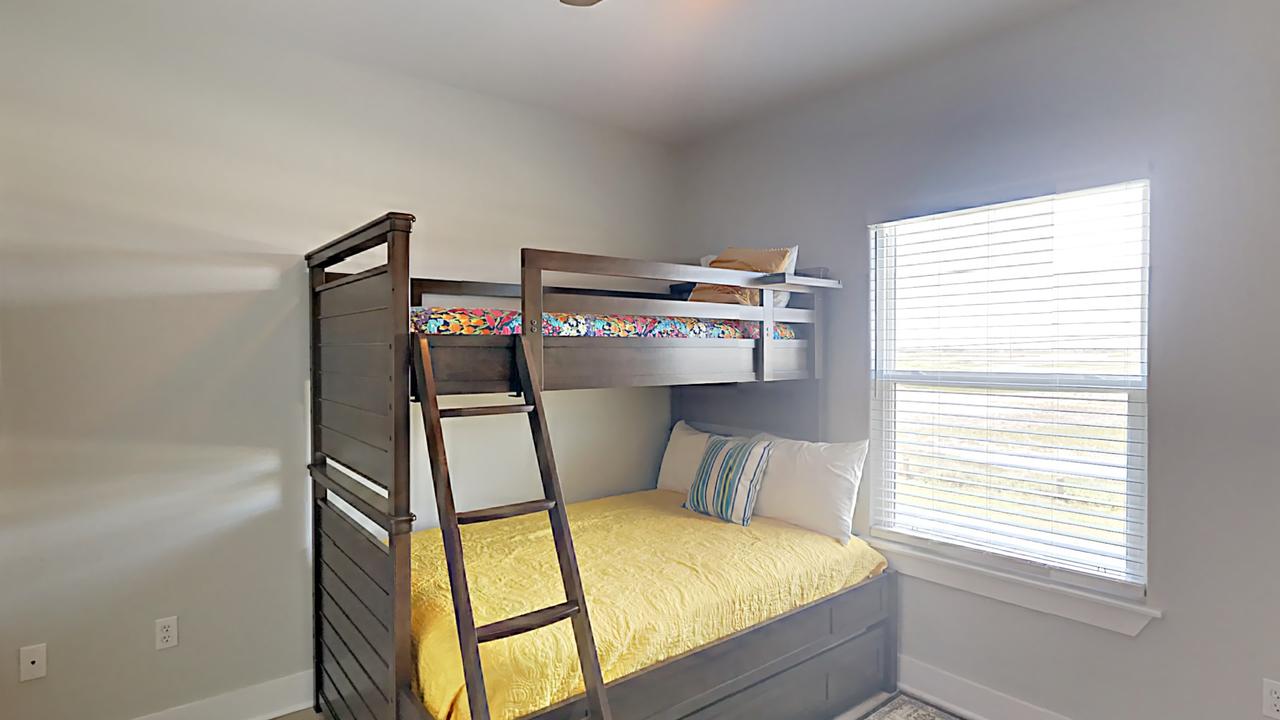 660 Sandpiper Cir Home - thumb 2