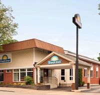 Days Inn by Wyndham Dover - Accommodation Seattle