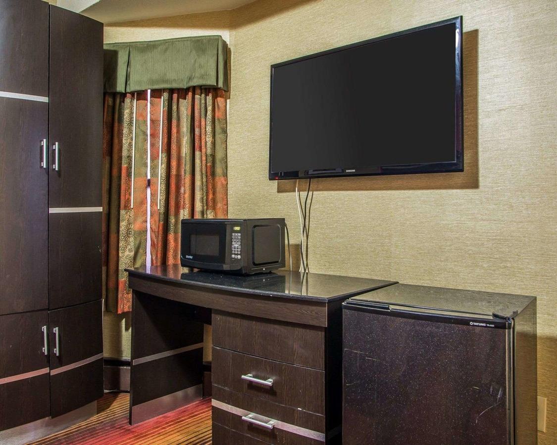 Rodeway Inn Belleville - thumb 20