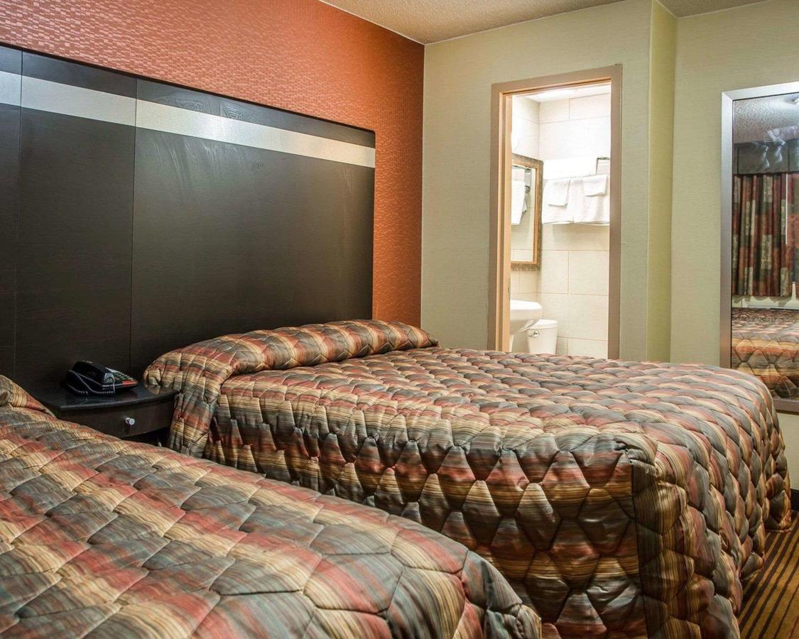 Rodeway Inn Belleville - thumb 4