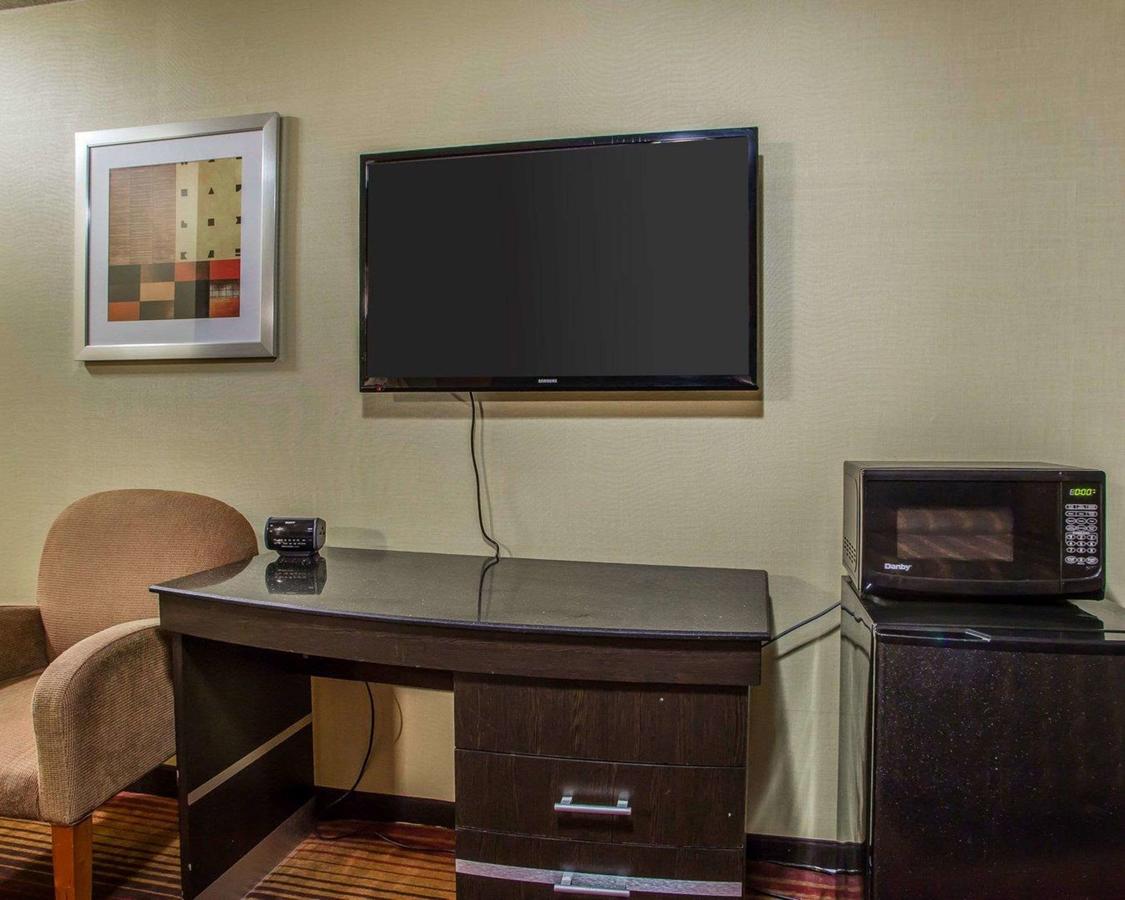 Rodeway Inn Belleville - thumb 13