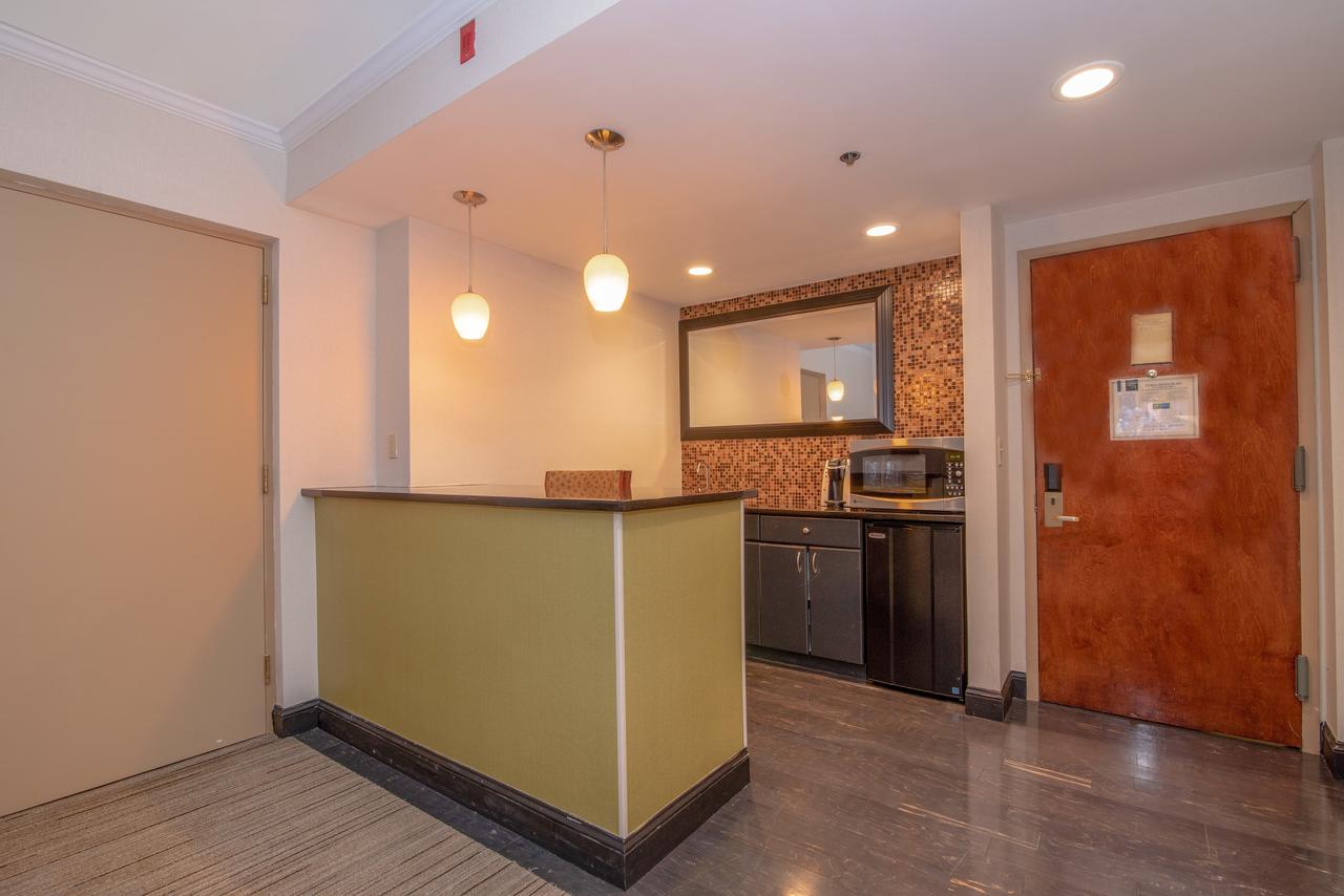 Holiday Inn Express Stony Brook-Long Island - thumb 24