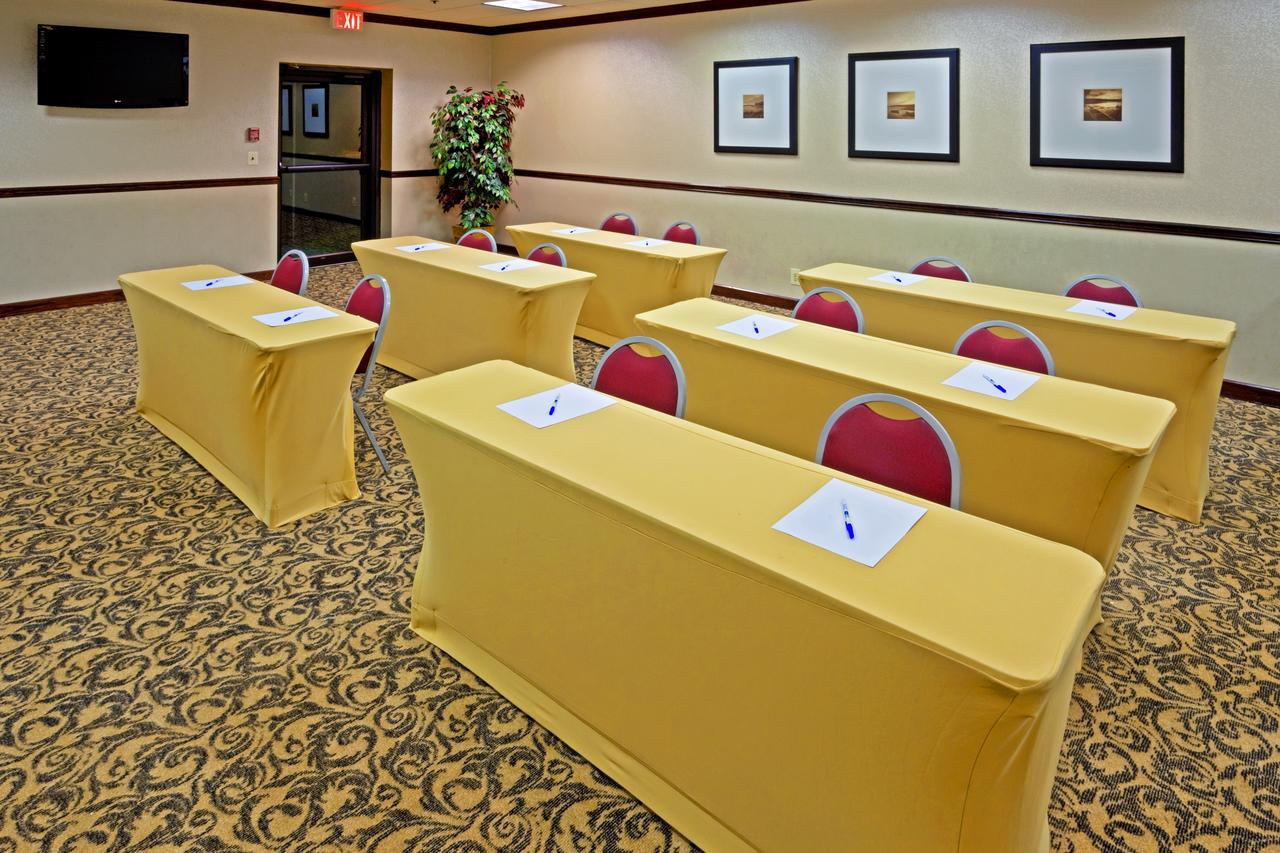 Holiday Inn Express Stony Brook-Long Island - thumb 40