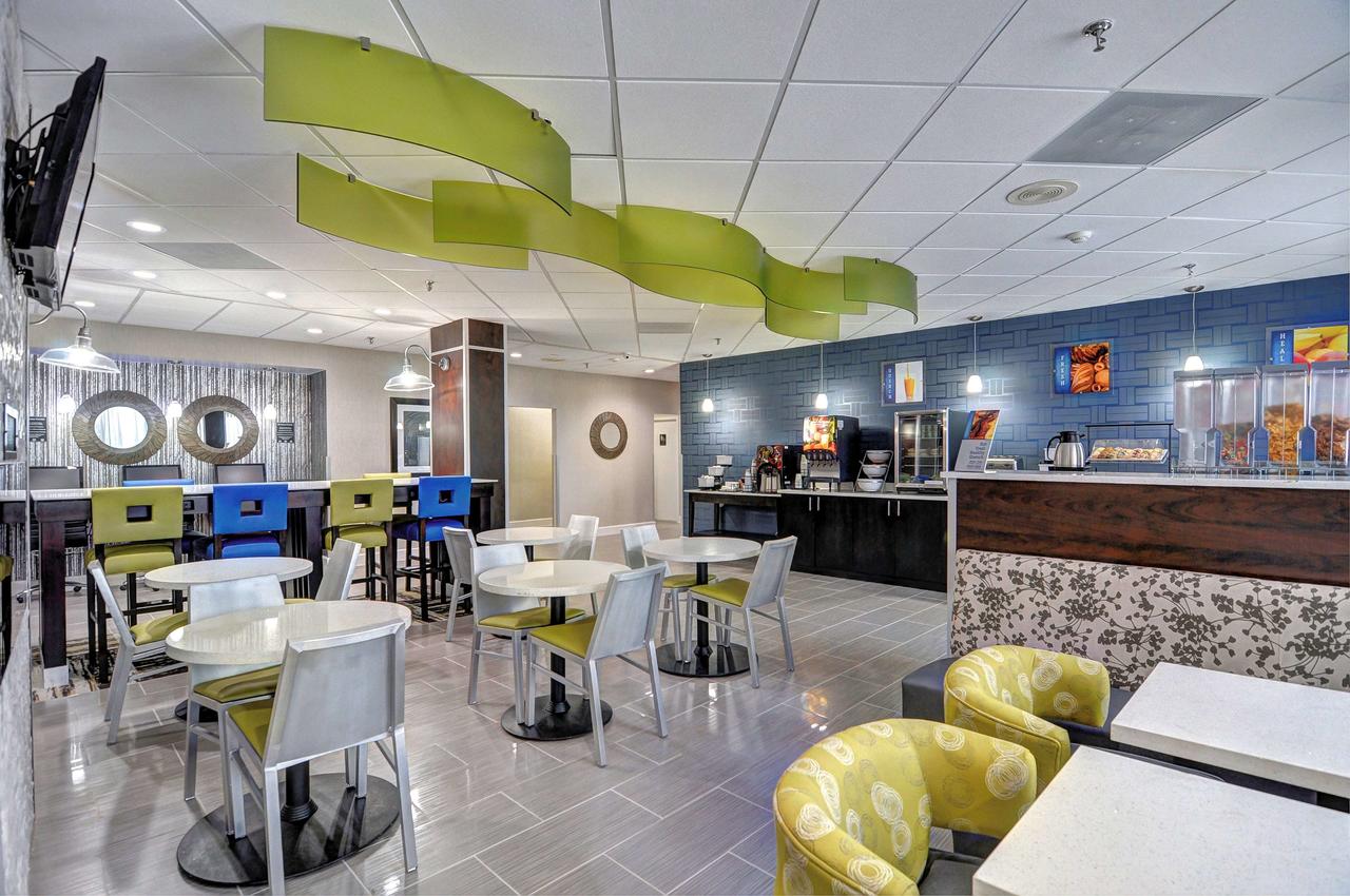 Best Western Plus Hanes Mall - thumb 15