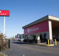 Ramada by Wyndham Bismarck - Accommodation Seattle