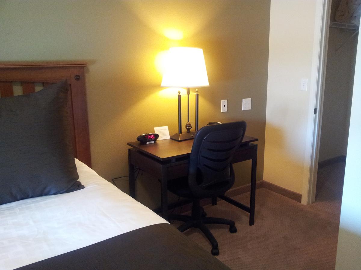 Noble Inn Minot - thumb 41