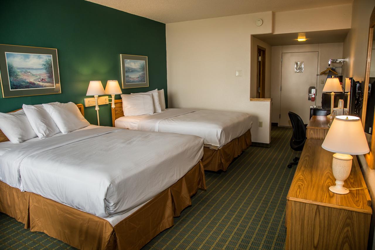 Baymont By Wyndham Fargo - thumb 33