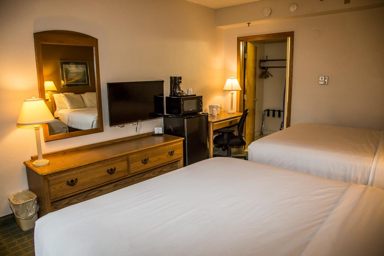 Baymont By Wyndham Fargo - thumb 31