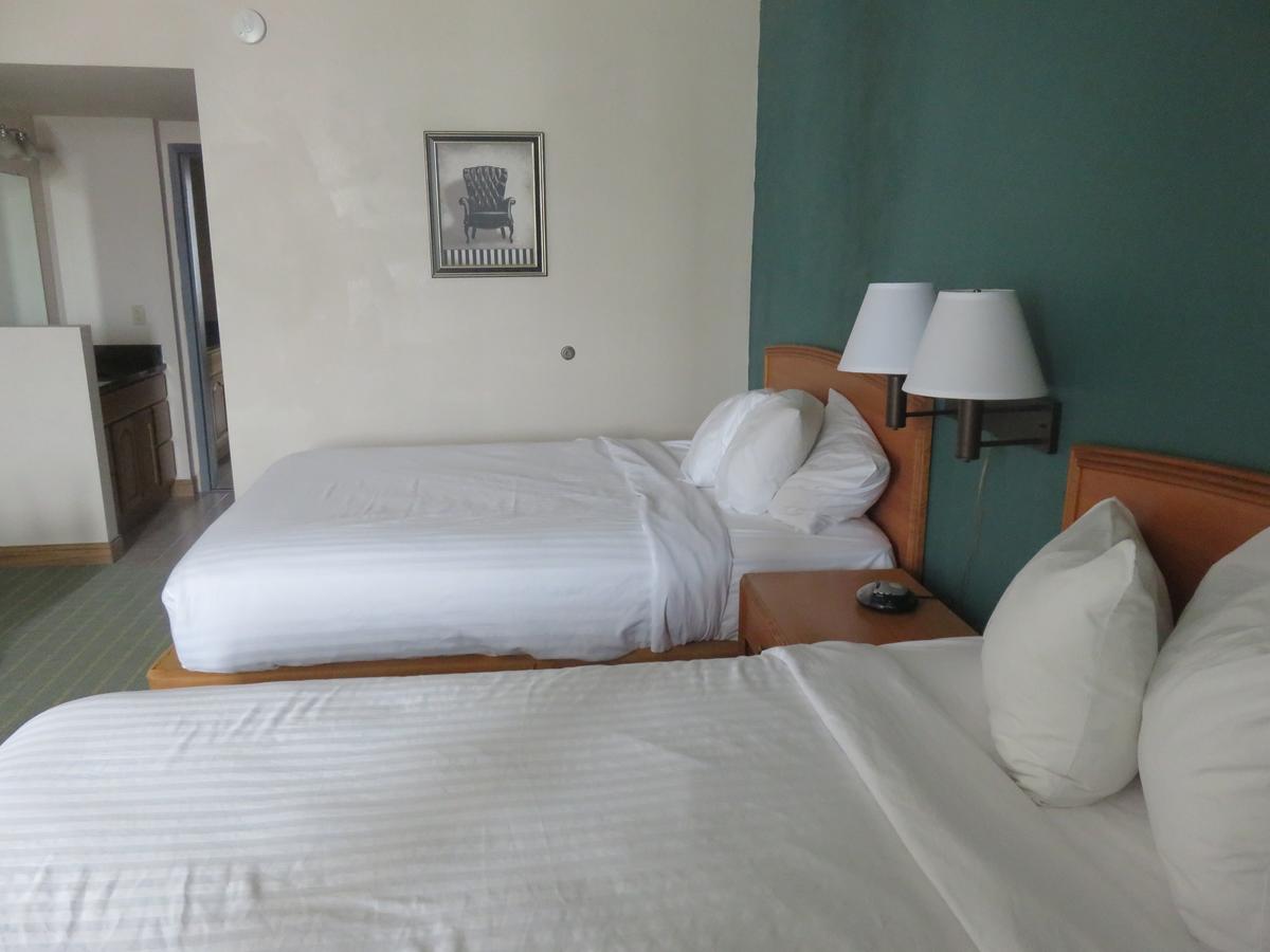 Baymont By Wyndham Fargo - thumb 21