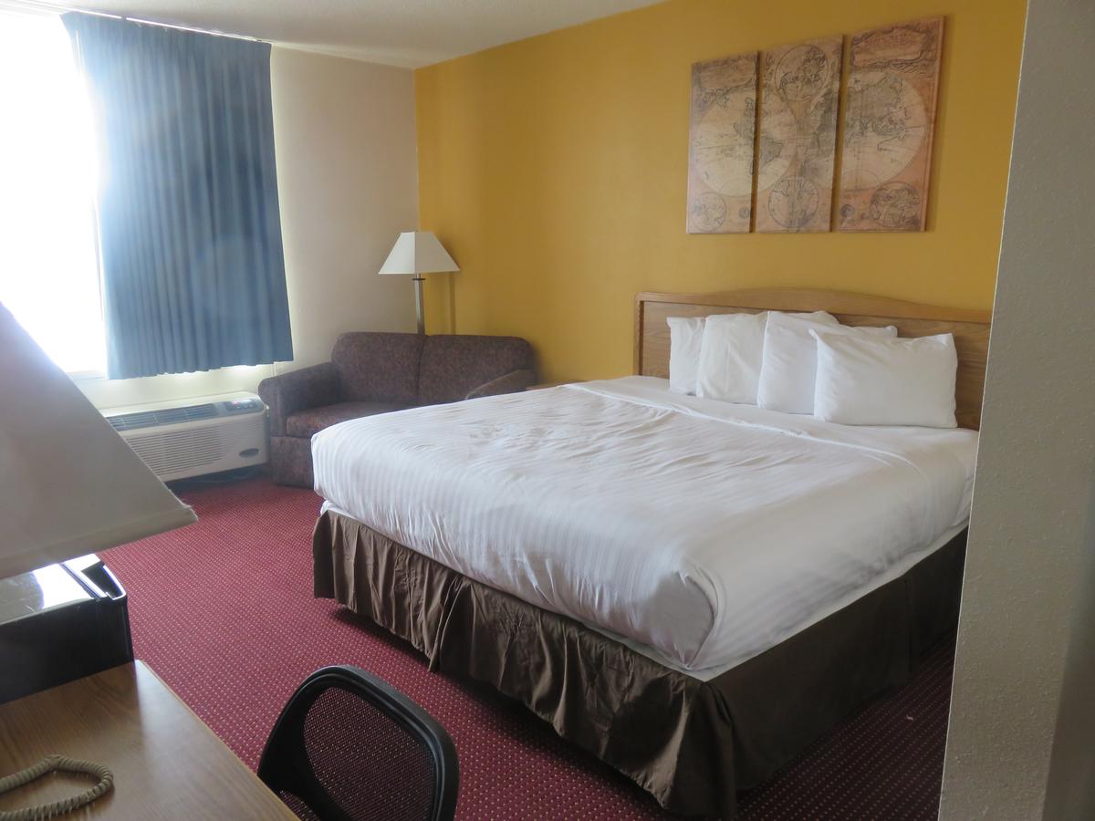 Baymont By Wyndham Fargo - thumb 4