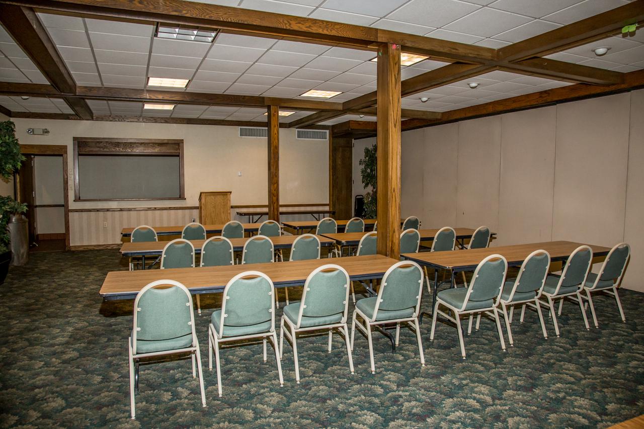 Baymont By Wyndham Fargo - thumb 40