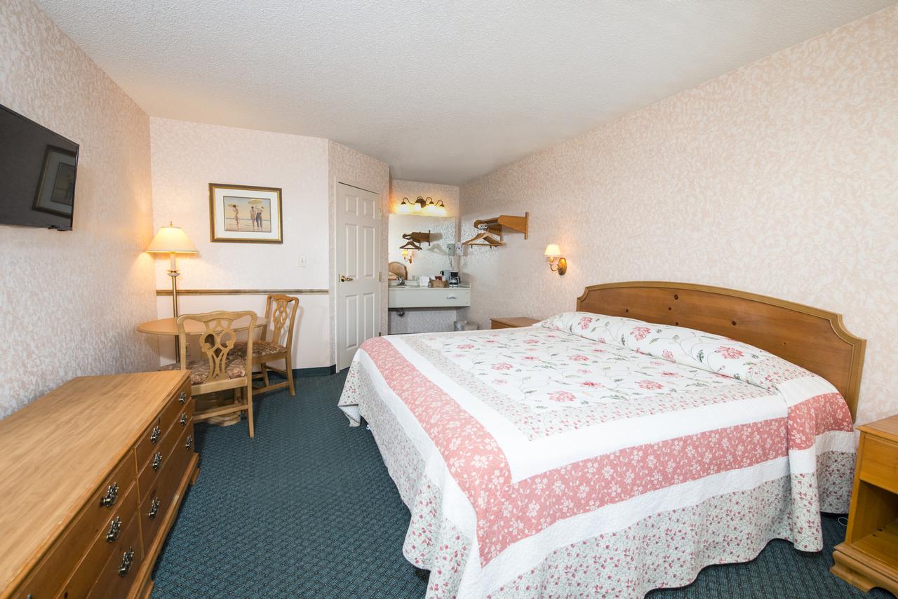 OurGuest Inn & Suites Downtown Port Clinton - thumb 19