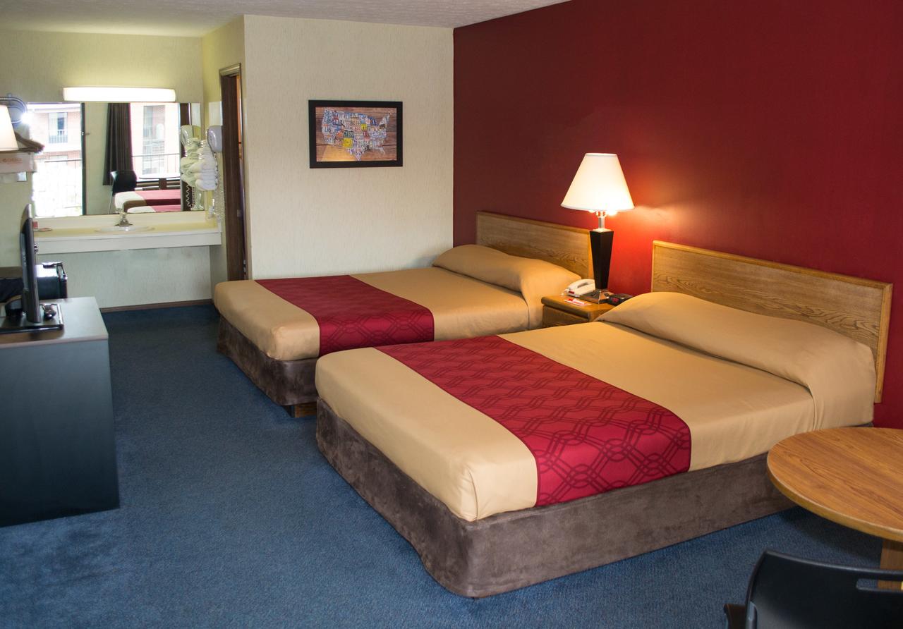 Econo Lodge North Sandusky - thumb 7