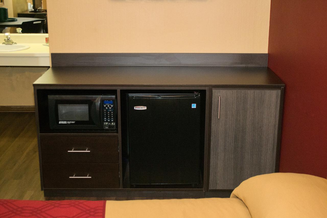 Econo Lodge North Sandusky - thumb 9