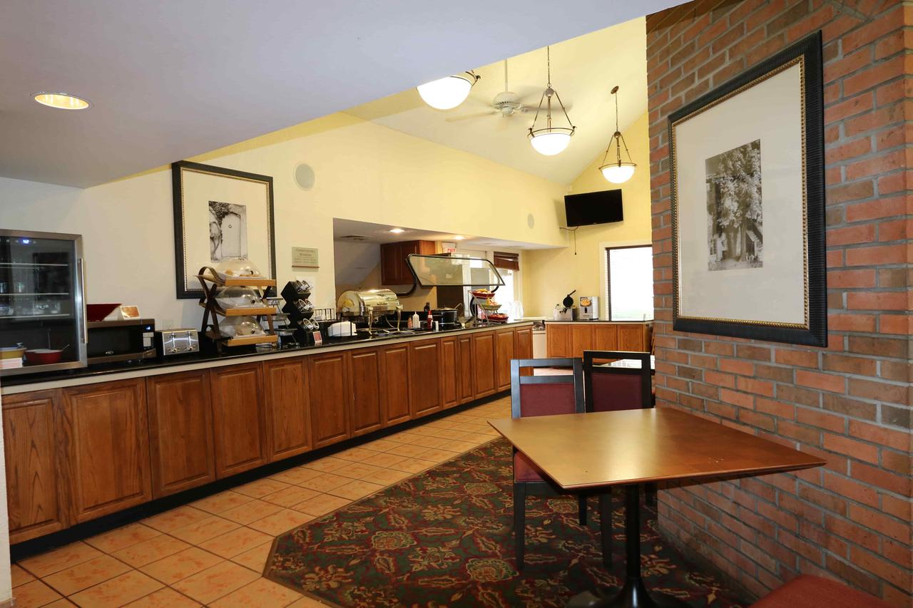 StayPlace Suites - Akron/Copley Township - West - thumb 18