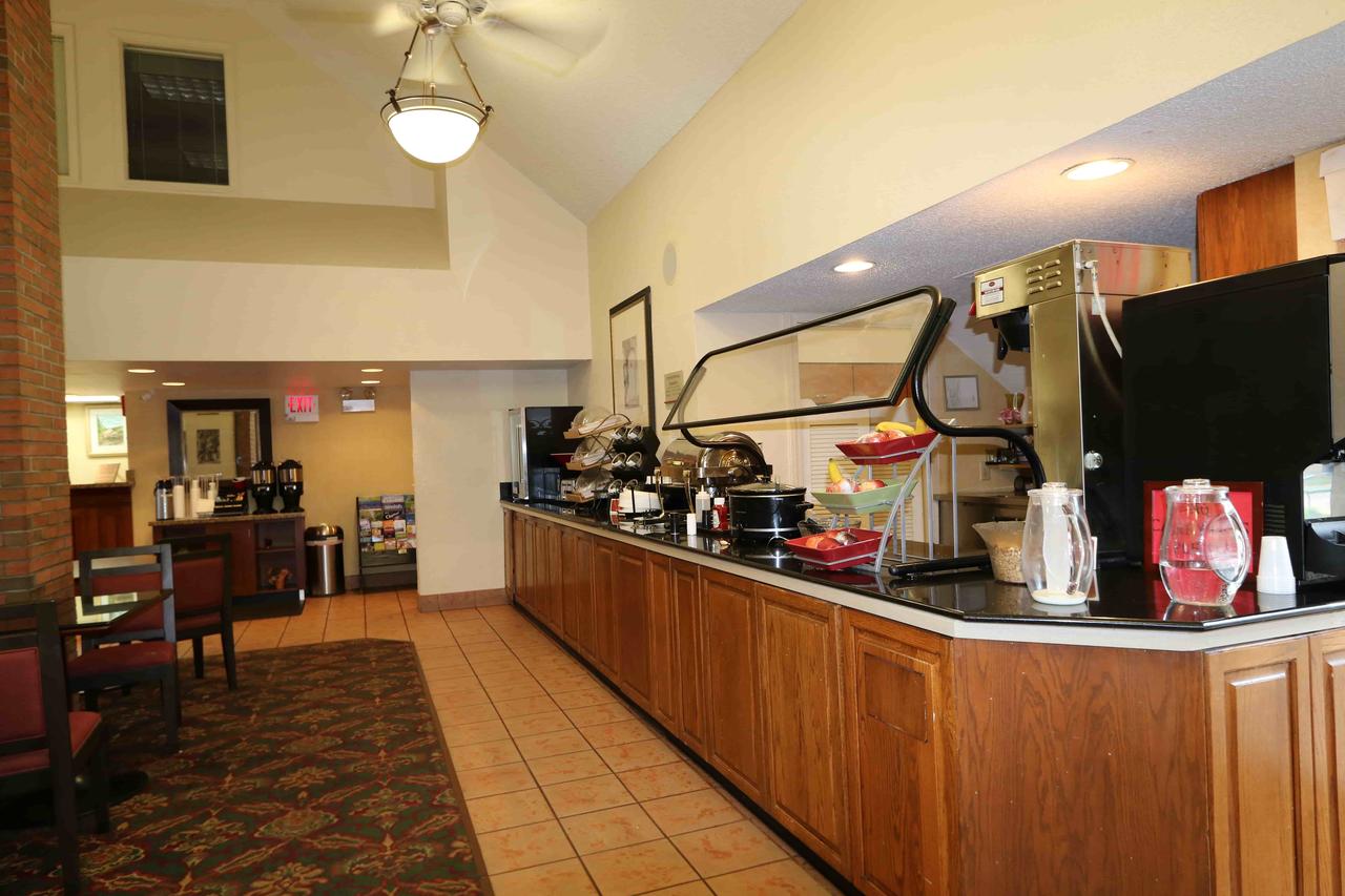 StayPlace Suites - Akron/Copley Township - West - thumb 19