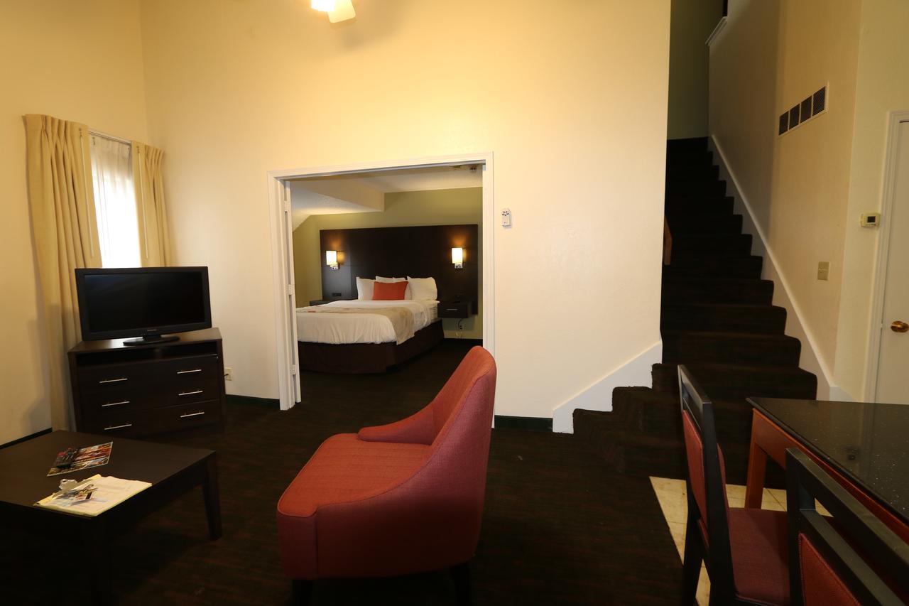 StayPlace Suites - Akron/Copley Township - West - thumb 4