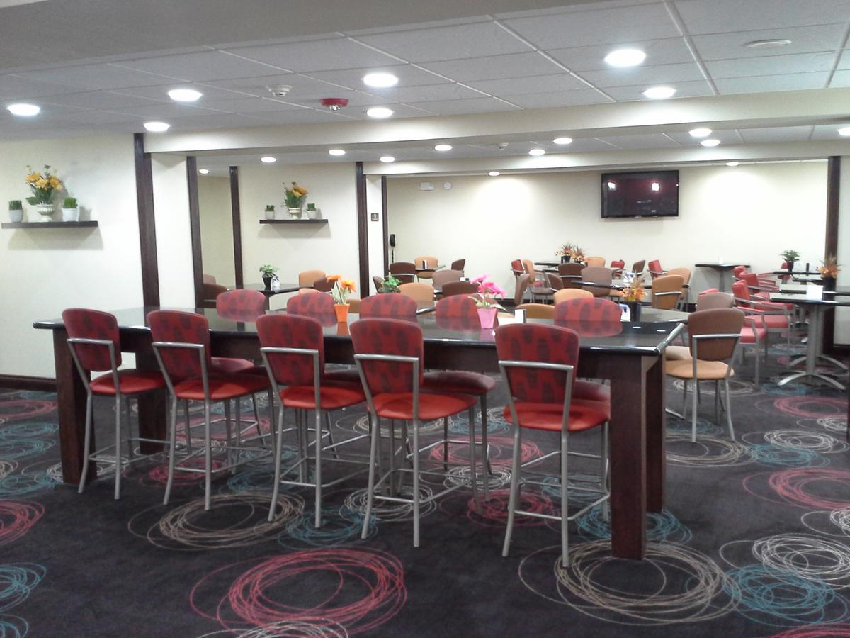 Ramada By Wyndham Tulsa - thumb 5