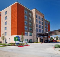 Holiday Inn Express  Suites Moore - Accommodation Seattle