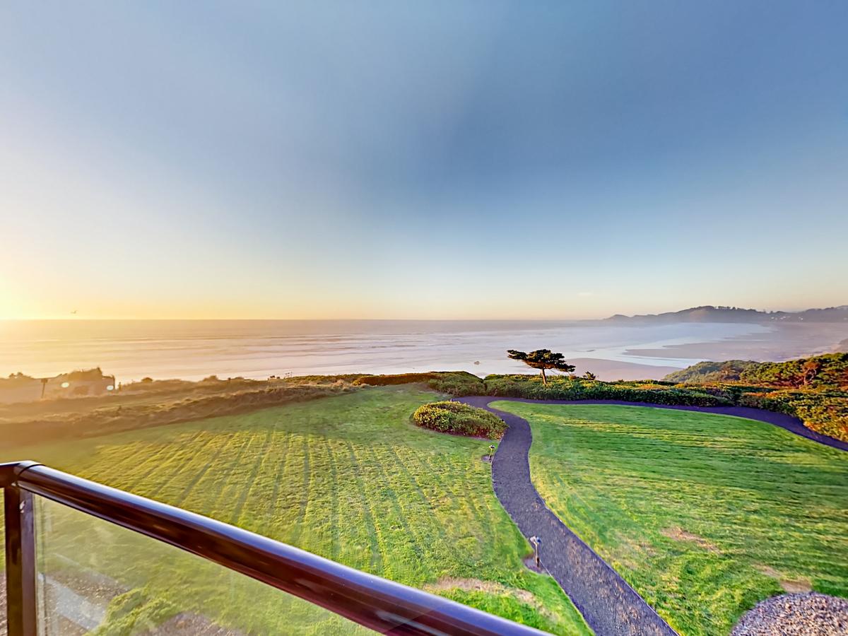 1125 NW Spring St Condo Unit A-203 - thumb 0